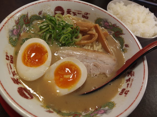 「味付煮玉子ラーメン定食」@天下一品 前橋大友店の写真