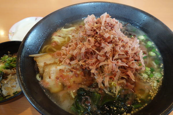 「超勝武士ラーメン」@元祖 指宿ラーメン二代目の写真