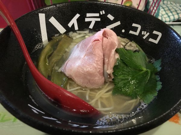 「魚介煮干中華塩ラーメン」@ハイデン.コッコFACTORYサマンサ・タマサの写真