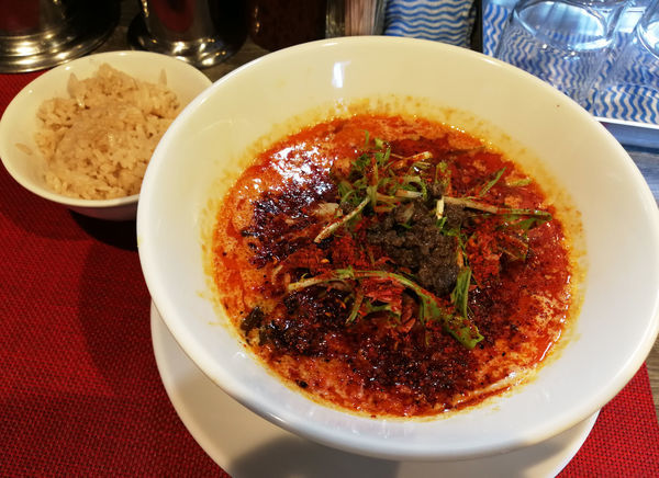 黒トリュフ担々麺 辛口 ジャスミンライス付