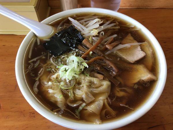 「ワンタンメン」@支那ラーメン 桂山の写真
