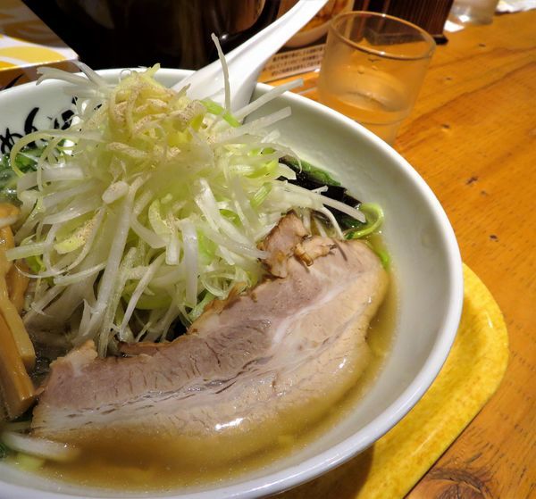 「焼塩ネギ（1,050円）」@利尻らーめん 味楽 新横浜ラーメン博物館店の写真