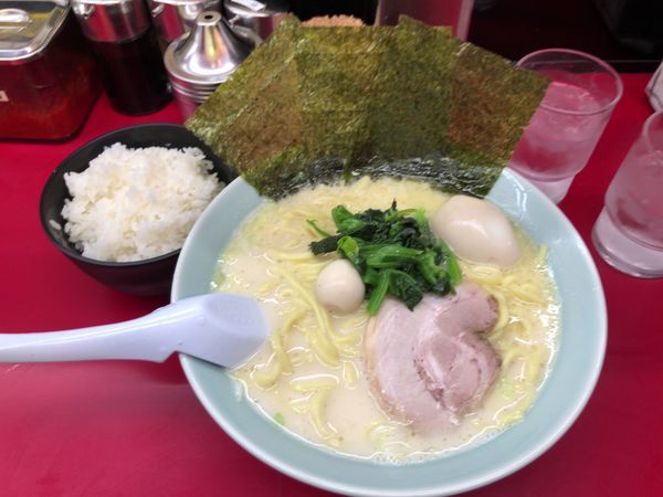 「ラーメン 塩 680円」@横浜家系ラーメン 立川 壱七家の写真