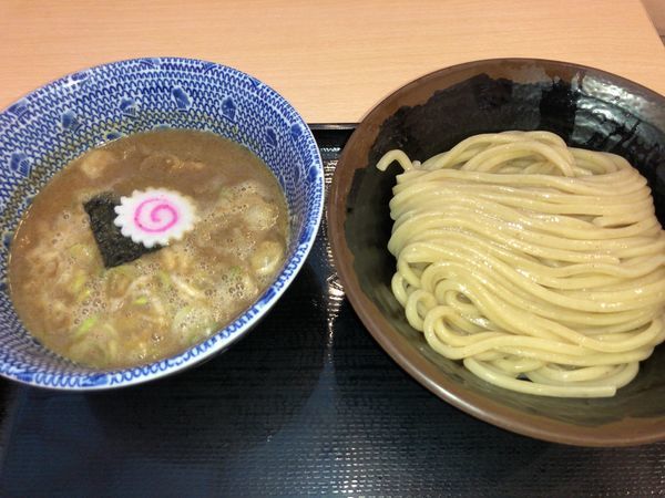 「つけめん 並盛 880円」@六厘舎 羽田空港店の写真