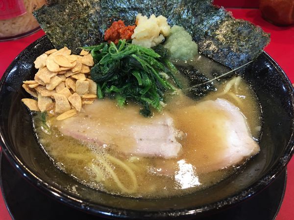 「ラーメン（麺固め）」@家系ラーメン王道 王道之印の写真
