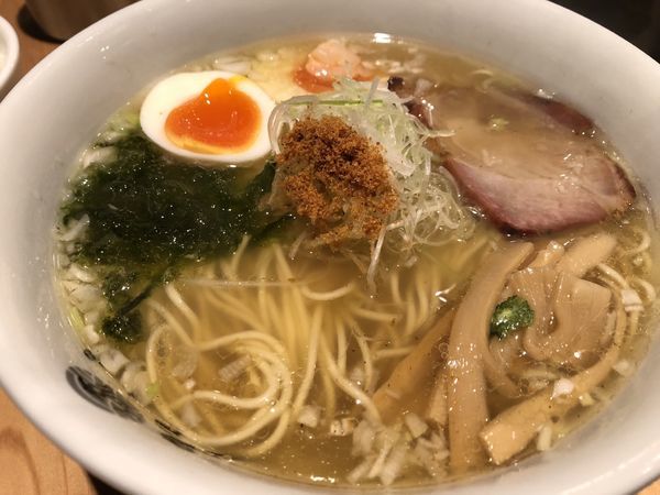 「塩玉らーめん」@塩らーめん専門 ひるがお 人形町店の写真