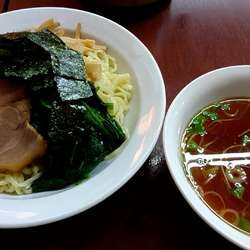 【限定】手打ちつけめん　800円