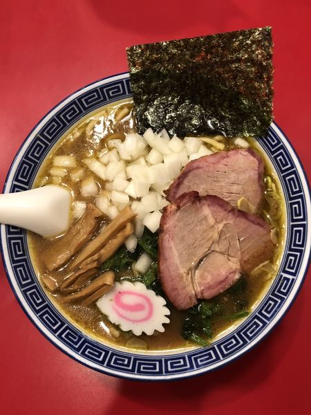 「らーめん750円+大盛100円+たまねぎ30円」@ラーメンいっとくの写真