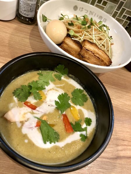 「【期間限定】グリーンカレーのつけそば ￥850」@はつがい商店の写真