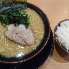 家系ラーメン 松田家 上井草駅前店の画像