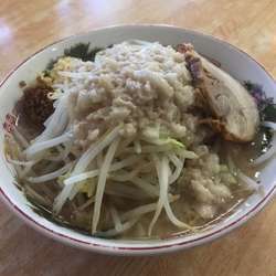 豚王　850円　ニンニクW・アブラマシ