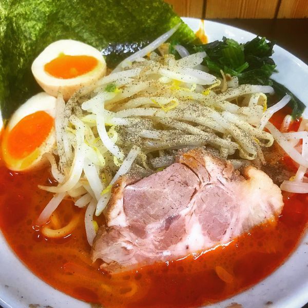 「赤みそラーメン+もやし（固め）」@横浜らーめん 源泉の写真