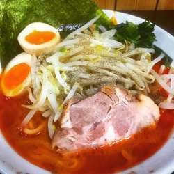 赤みそラーメン+もやし（固め）