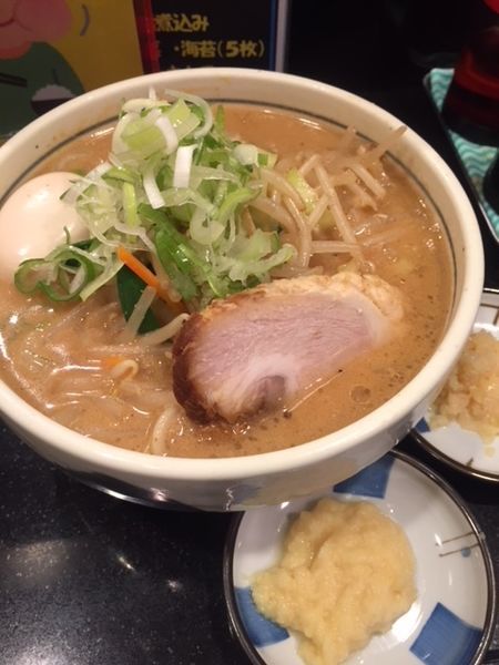 「味噌ラーメン　850円　ショウガ・ニンニク各50円」@味噌ラーメン みのるの写真