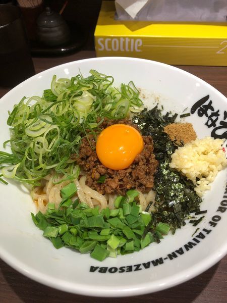「ねぎ盛り台湾まぜそば」@麺屋はなび 新宿店の写真