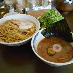 九条ねぎ 濃厚魚介辛つけめん(中辛・大盛り)