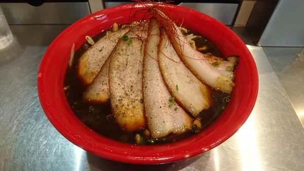 「肉・ブラックらーめん+肉増し」@麺創研 紅 BLACKの写真