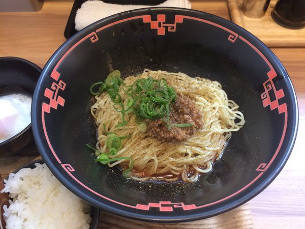 「汁なし担々麺」@汁なし担担麺専門 キング軒 銀座出張所の写真
