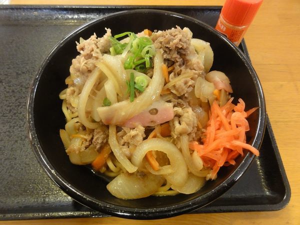 「牛・がっつりまぜめん（レギュラー）」@長崎ちゃんぽん リンガーハット 高槻上牧店の写真