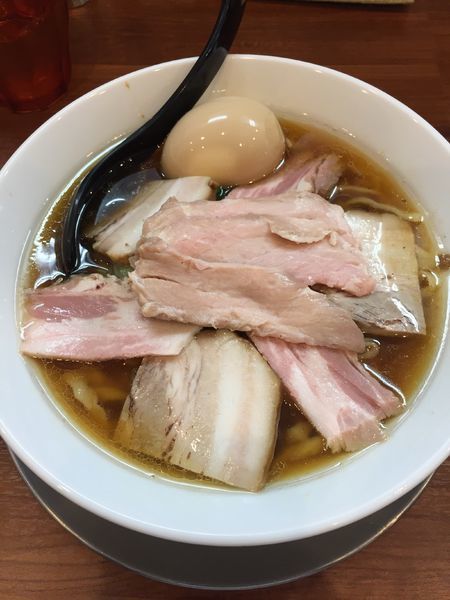 「特製醤油ラーメン」@純手打ち だるまの写真