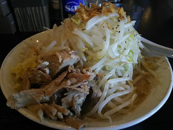 「塩ラーメン　※野菜：大、ショウガ＆脂：普通」@麺とび六方の写真