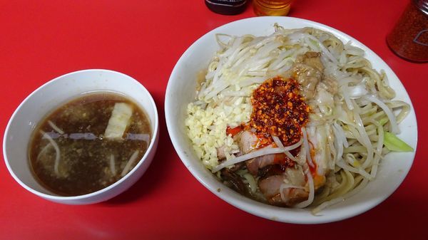 「小ラーメン（750円）＋SS　ニンニクアブララー油ネギ油」@ラーメン二郎 千住大橋駅前店の写真