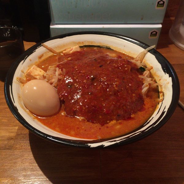 「味玉どて辛めん バラ肉倍増」@どてちん 習志野店の写真