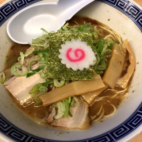 「焼きあご豚骨らぁめん　750円」@景勝軒 太田店の写真