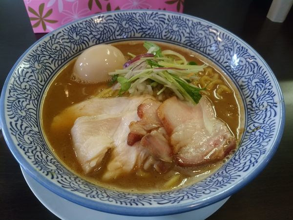 「特製バリ鰹らーめん980円」@麺屋AMOREの写真