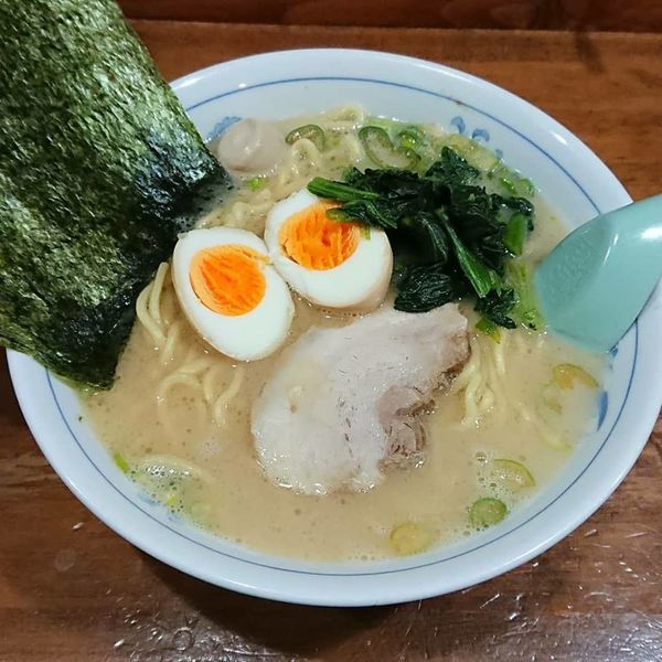 「ラーメン 醤油」@横浜家系ラーメン 精一杯の写真