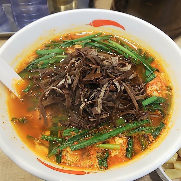 「辛麺（5倍）木耳増し＋ニラ増し＋ニンニク増し」@辛麺屋 一輪 池袋店の写真