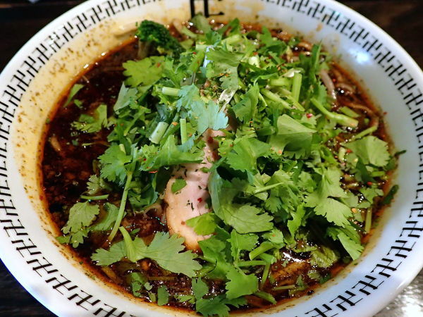 「スパイス・パクチーラー麺」@スパイス・ラー麺 卍力の写真