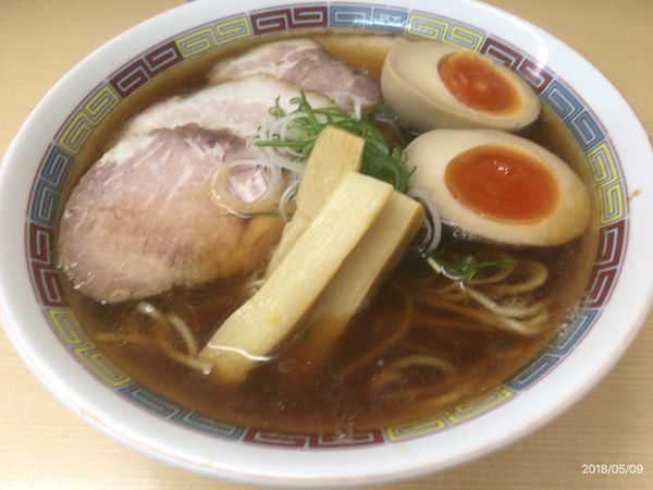 「特製昔ながらのらーめん」@煮干鰮らーめん 圓の写真