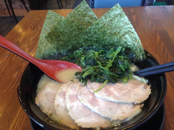 「チャーシュー麺」@横浜家系ラーメン 順吉家の写真
