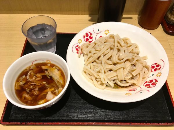 「肉ねぎ汁うどん」@いろり庵きらく アトレヴィ三鷹店の写真