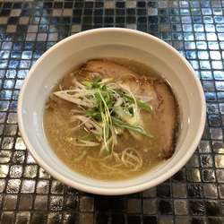 牛塩ラーメン