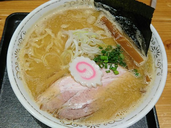 「濃厚煮干しそば」@中華そば 勝本の写真