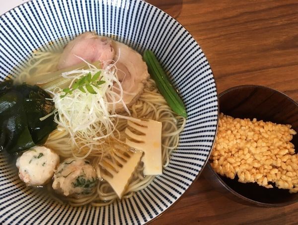 「ファビュラスな海老そば＋春キャベツの春巻き」@麺屋 椿丸の写真