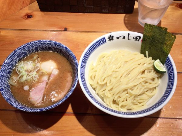 「濃厚つけ麺 1080円」@つじ田 神田御茶ノ水店の写真