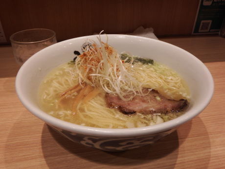 「塩らーめん」@ひるがおの写真