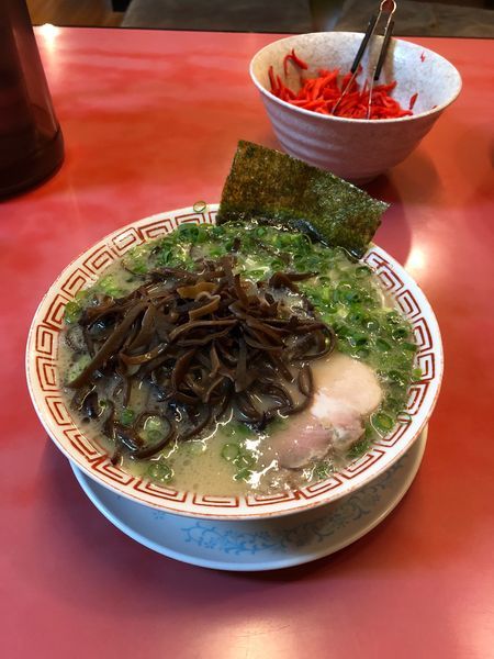 「ネギラーメン キクラゲ増し」@博多長浜らーめん もりやの写真