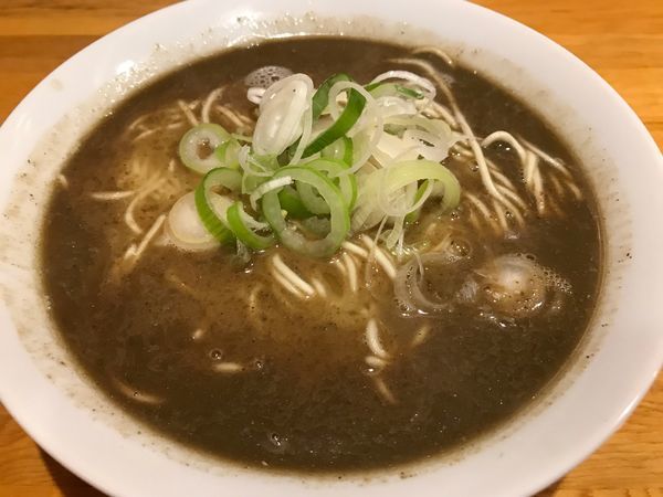 「素中華 煮干塩  500円」@自家製麺 佐藤の写真