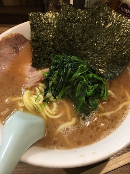 「ラーメン中盛」@横浜家系らーめん 五丁目ハウスの写真