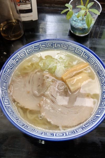 「しおらーめん」@ウリナム食堂の写真