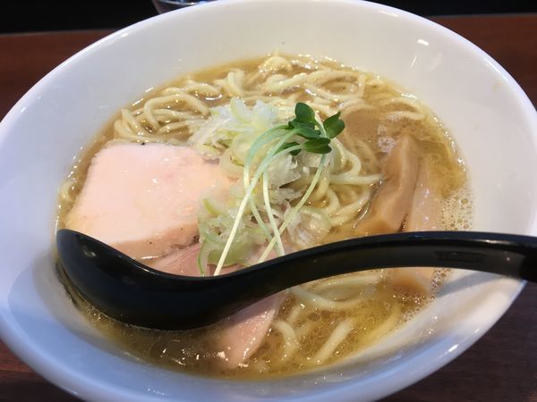 「鶏ゅ白湯醤油らーめん」@東京スタイル鶏らーめん ど・みそ鶏の写真