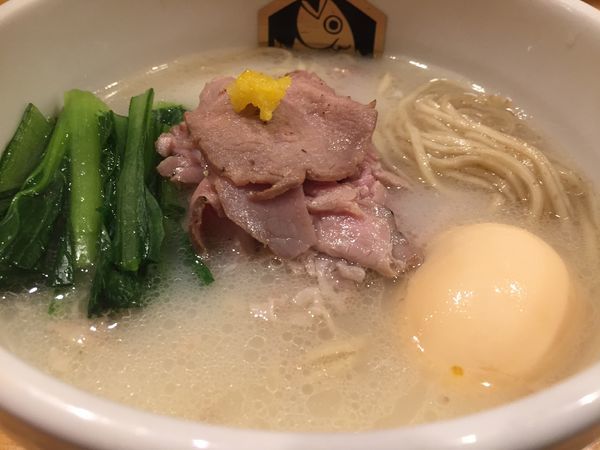 「味玉真鯛らーめん（900円）」@真鯛らーめん 麺魚の写真