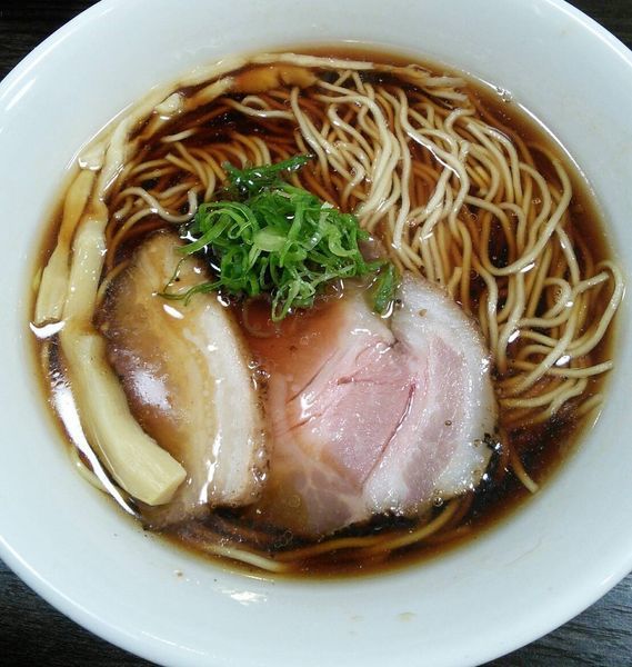 「醤油ラーメン　６８０円」@かしわぎの写真