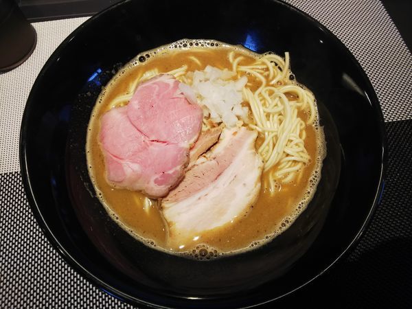 「【限定】濃厚中華そば　900円」@煮干乱舞の写真