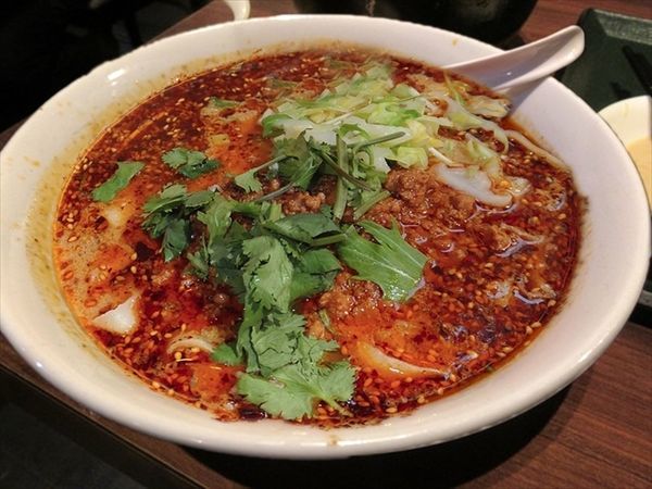 「麻辣刀削麺」@路地裏本格中華 陳家私菜 秋葉原店の写真