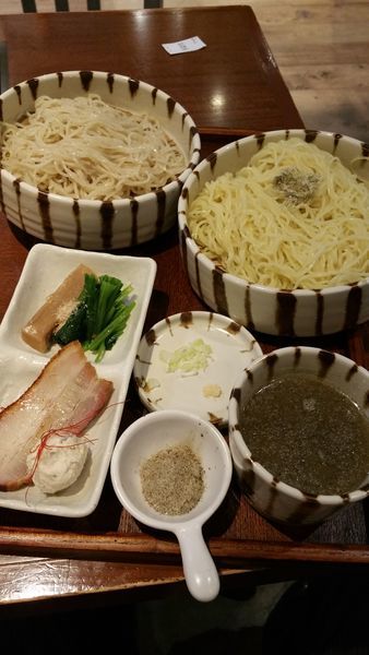 「煮干塩つけそば」@焙煎汐蕎麦処金字塔 立川店の写真